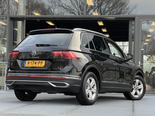 Volkswagen Tiguan 1.5 TSI Elegance 2021 Benzine 2