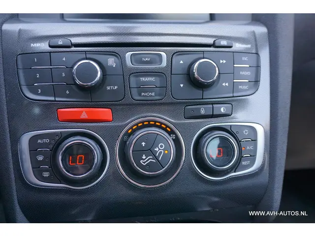 Citroën C4 1.6 THP Exclusive EGS Automaat 2012 Benzine 16
