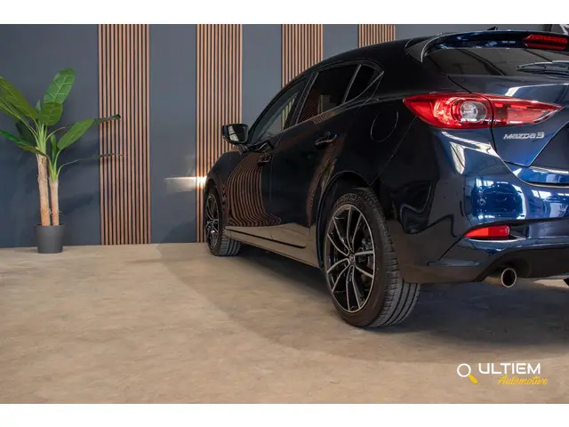 Mazda 3 2.0 SkyActiv-G 120 SkyLease 2018 Benzine 22