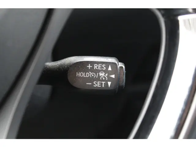 Toyota C-HR 1.8 Hybrid Active 2018 Hybride Benzine 21