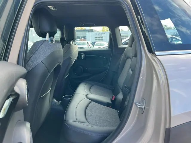 MINI Cooper 1.5 Business Edition 2021 Benzine 6