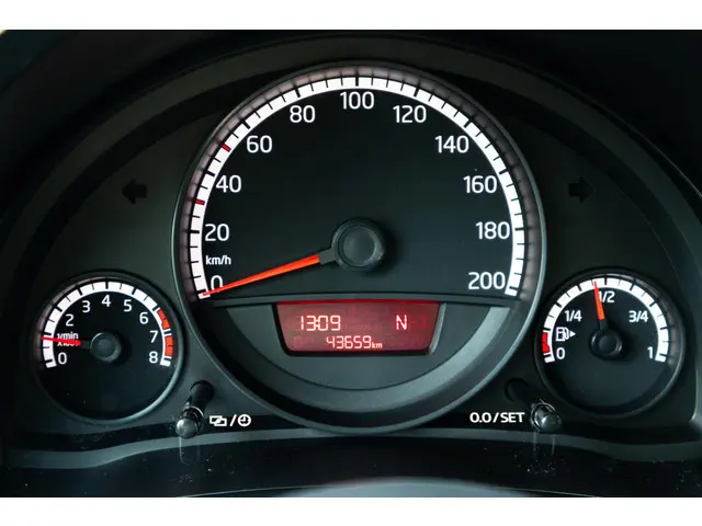 Volkswagen up! 1.0 move up! BlueMotion 2015 Benzine 15