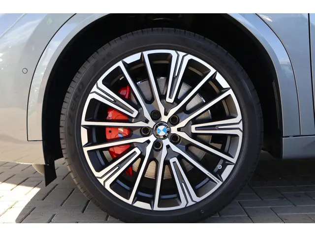 BMW iX2 eDrive20 67 kWh M Sport Edition 2025 Elektrisch 6