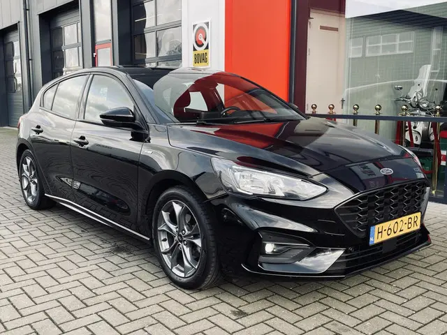 Ford Focus 1.0 ECOBOOST ST LINE BUSINESS 2020 Benzine 4
