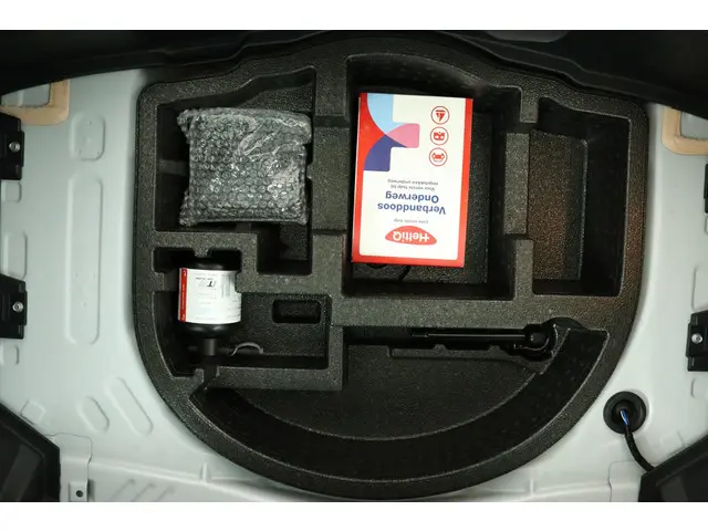 Toyota Yaris 1.5 Hybrid Dynamic 2022 Hybride Benzine 32