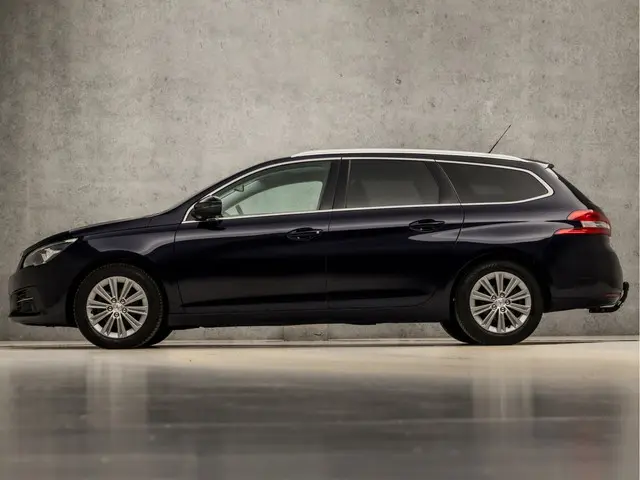 Peugeot 308 SW 1.2 PureTech Sport 2018 Benzine 2