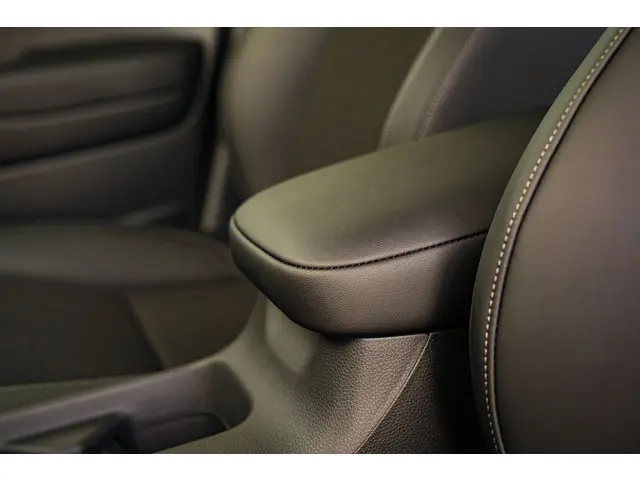 Honda HR-V 1.5i e:HEV ADVANCE 2024 Hybride Benzine 25