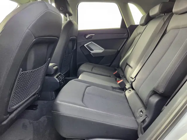 Audi Q3 45 TFSI e Advanced edition 2022 Hybride Benzine 7