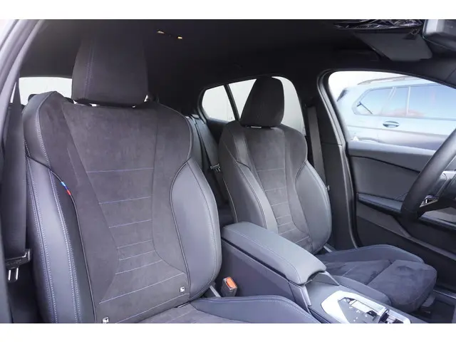 BMW 1 Serie 120 2026 Benzine 8