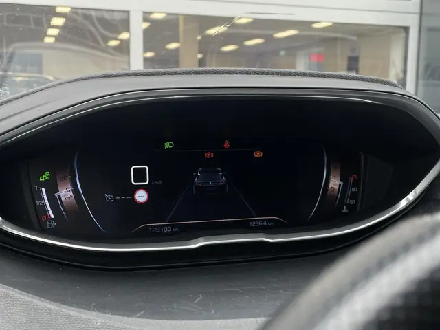 Peugeot 3008 1.2 PureTech GT Line 2017 Benzine 15