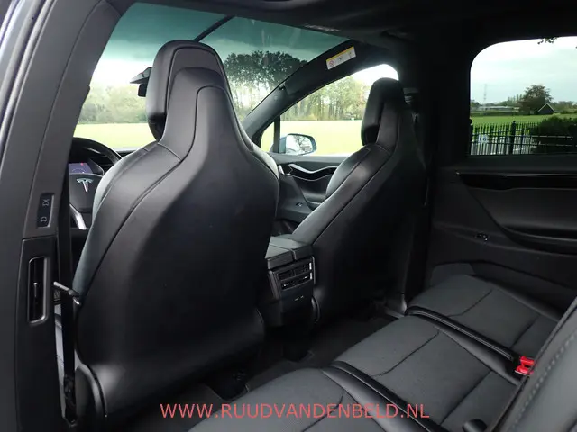 Tesla Model X 100D 2018 Elektrisch 32