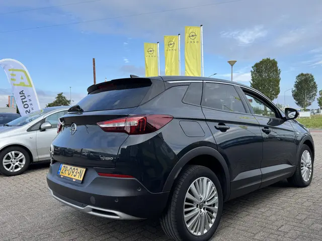 Opel Grandland X 1.2 Turbo Innovation 2019 Benzine 3