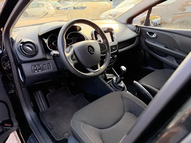 Renault Clio 0.9 TCe Limited 2018 Benzine 3