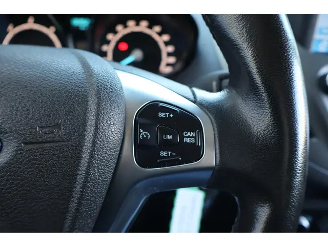 Ford Transit Courier 1.5 TDCI Trend 2019 Diesel 15