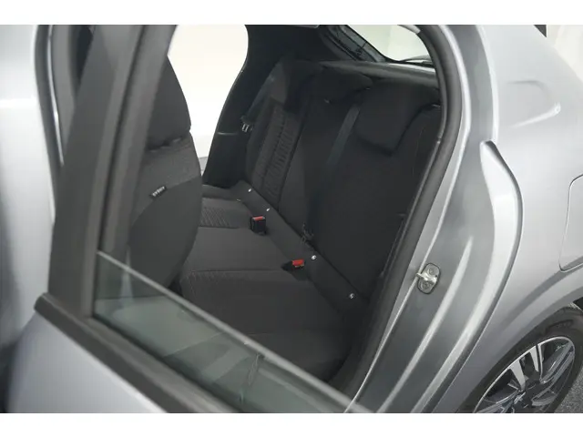 Peugeot 208 PureTech 100 EAT8 Active Pack 2023 Benzine 27