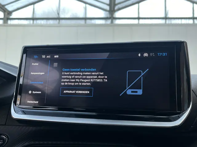 Peugeot e-2008 EV GT 54 kWh 2024 Elektrisch 14