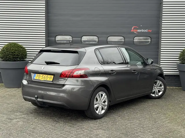 Peugeot 308 2