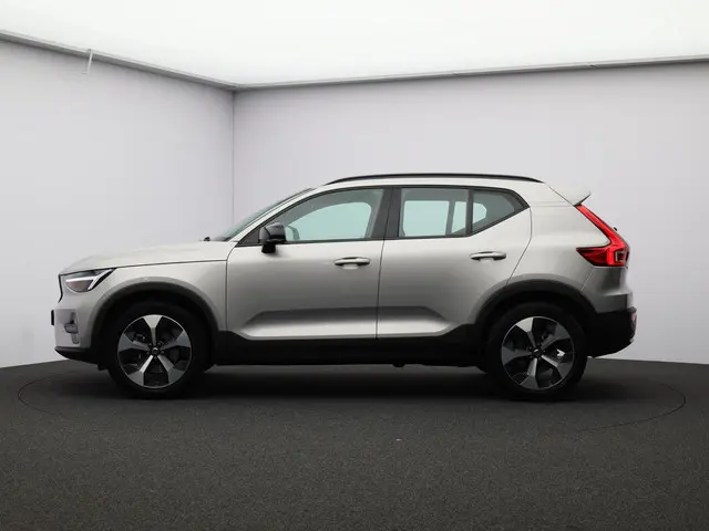 Volvo XC40 2.0 B4 Plus Dark 2025 Benzine 6
