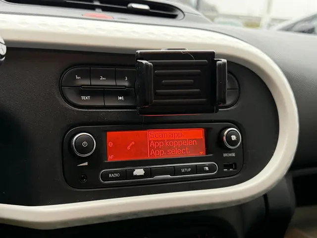 Renault Twingo 1.0 SCe Collection 2018 Benzine 18