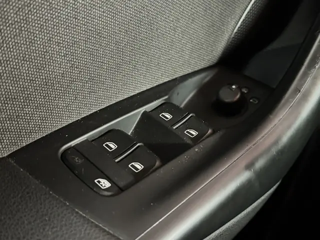 Audi Q3 1.4 TFSI CoD 2015 Benzine 26