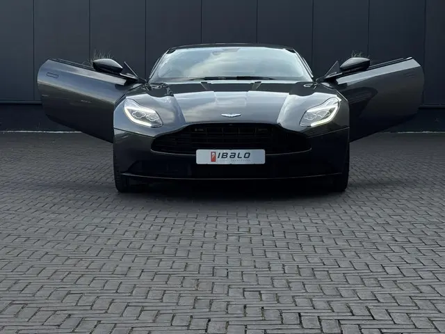 Aston Martin DB11 5.2 V12 2017 Benzine 31