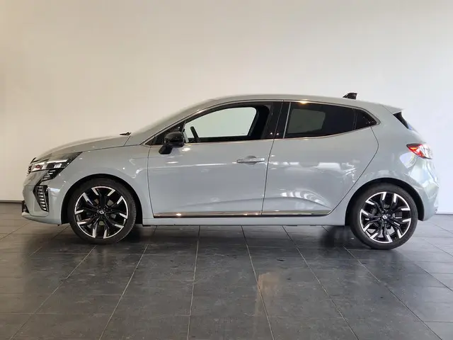 Renault Clio 1.0 TCe 90 GPF techno 2024 Benzine 13