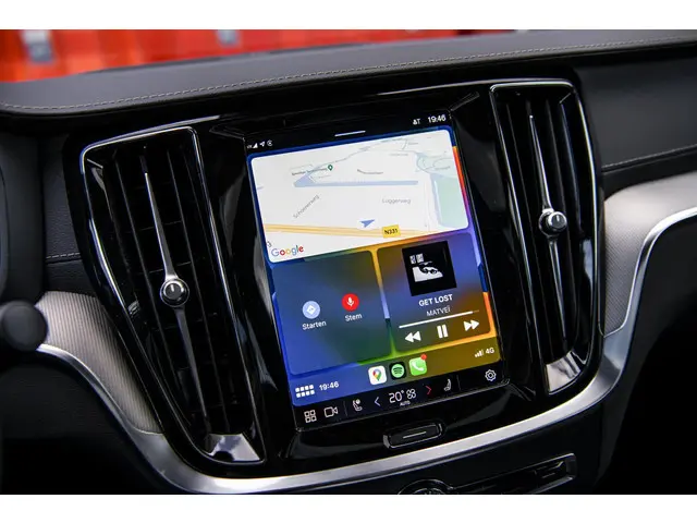 Volvo S60 2.0 B4 Ultimate Dark 2023 Benzine 20