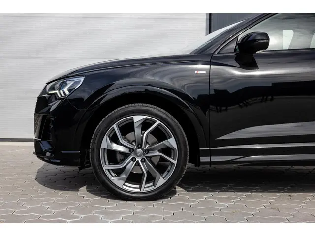 Audi Q3 Sportback 35 TFSI S Edition 2021 Benzine 9