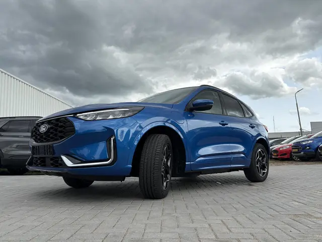Ford Kuga 2.5 PHEV ST-Line X 2025 Hybride Benzine 9