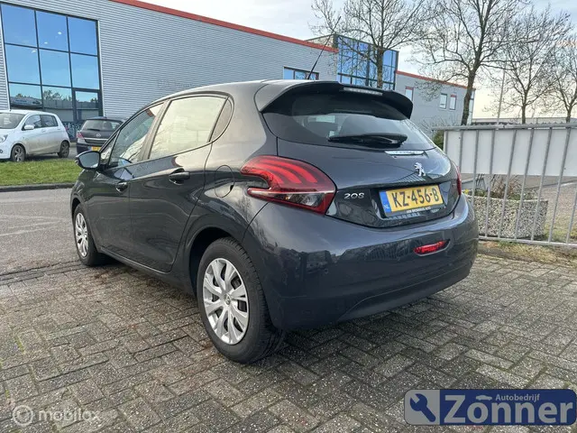 Peugeot 208 1.2 PureTech Allure 2016 Benzine 4