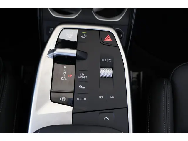 BMW X1 xDrive25e 2025 Hybride Benzine 20