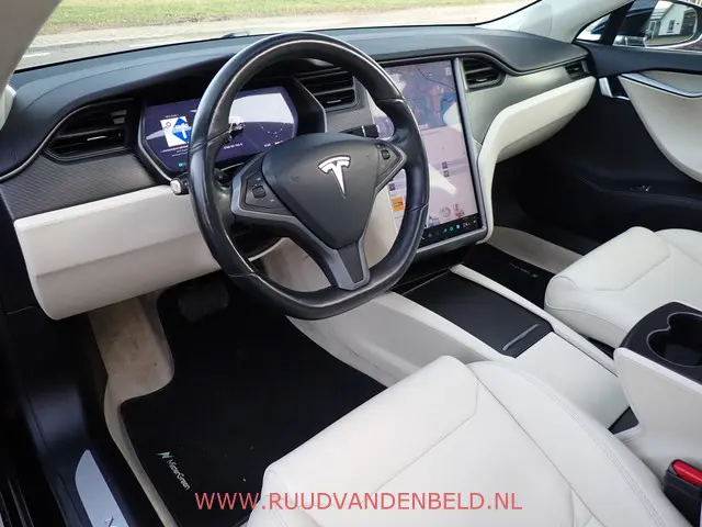 Tesla Model S 75D 2018 Elektrisch 9