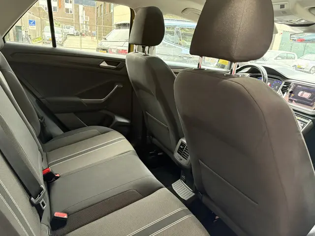 Volkswagen T-Roc 1.0 TSI Style - 2019 Benzine 8