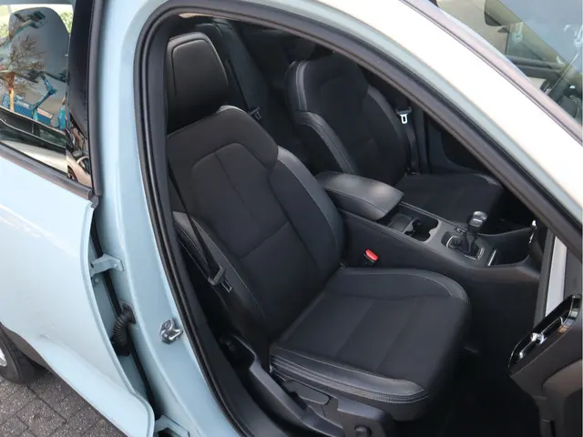 Volvo XC40 1.5 T3 Momentum 2019 Benzine 11