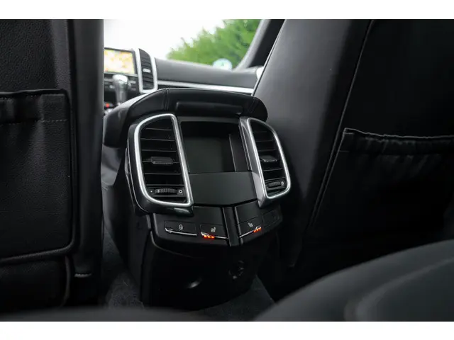 Porsche Cayenne S 2016 Benzine 9