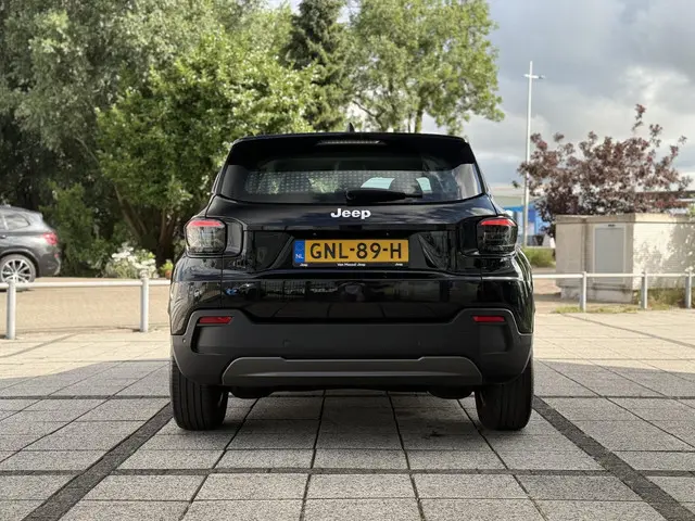 Jeep Avenger Longitude 54 kWh Aut. 2024 Elektrisch 5