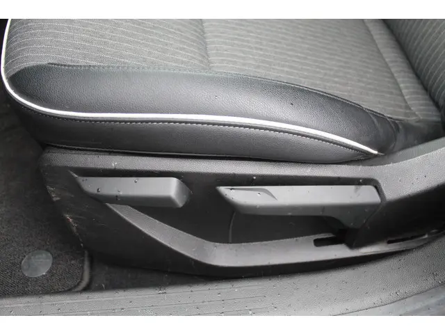 Renault Clio 1.0 TCe Intens//LED//Navi//Ecc!! 2020 Benzine 9