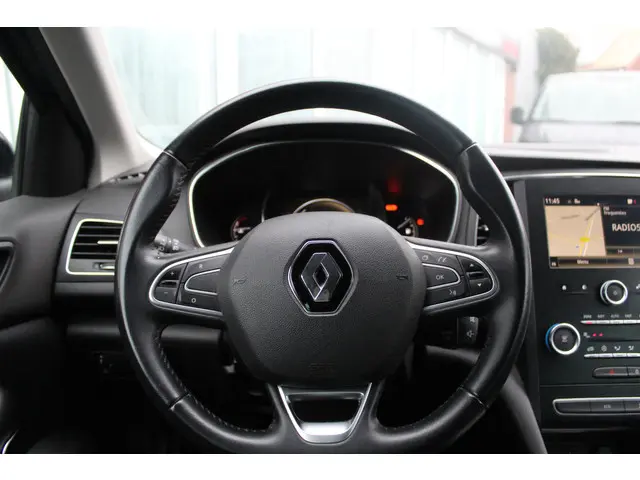 Renault Mégane Estate 1.2 TCe Limited//Navi!! 2018 Benzine 8