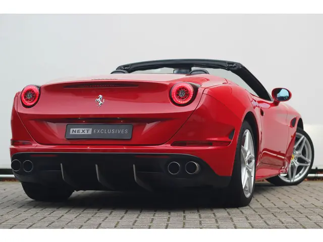 Ferrari California 3.9 T HELE 2016 Benzine 16