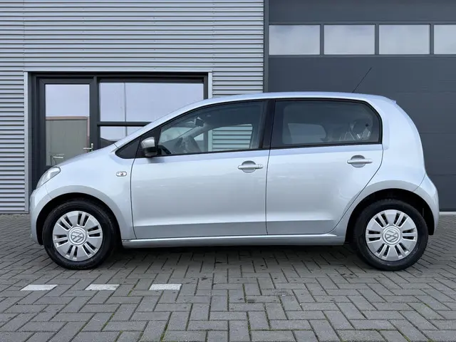Volkswagen up! 1.0 move up! BlueMotion 2013 Benzine 3