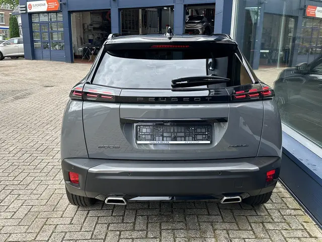 Peugeot 2008 1.2 Hybrid 145 GT 2025 Hybride Benzine 5