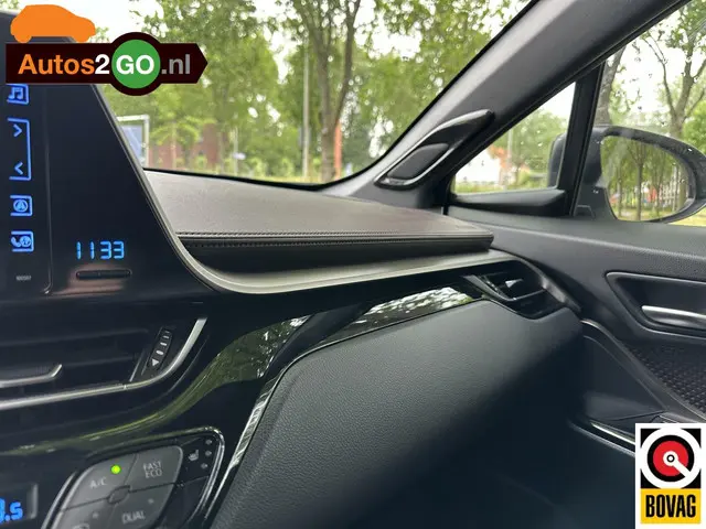 Toyota C-HR 1.8 Hybrid Executive 2018 Hybride Benzine 7