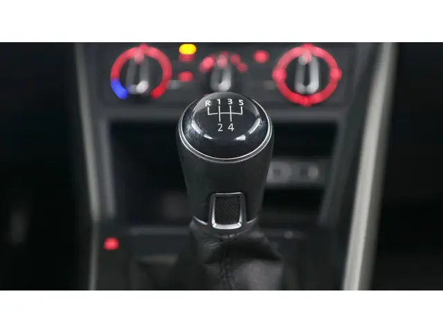 Volkswagen Polo 1.0 MPI 75pk Comfortline 2018 Benzine 34