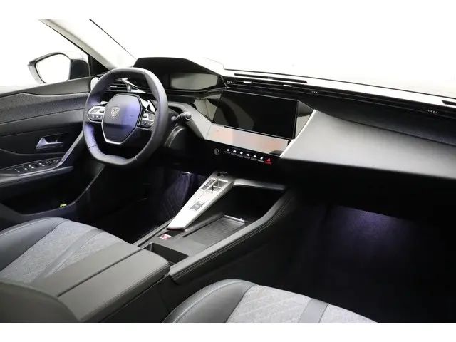 Peugeot 408 1.2 PureTech Allure 130 EAT8 2024 Benzine 3