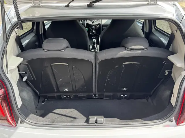 Peugeot 108 1.0 e-VTi Allure 2019 Benzine 21