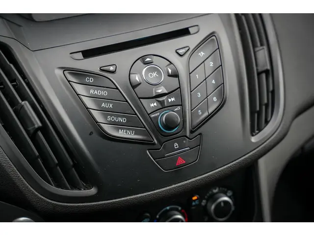 Ford Kuga Ford Kuga 2014 Benzine 17