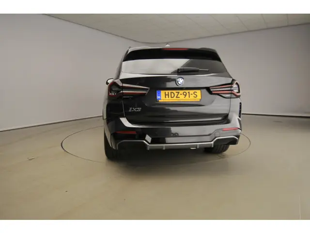 BMW iX3 High Executive Edition 80 kWh 2025 Elektrisch 3