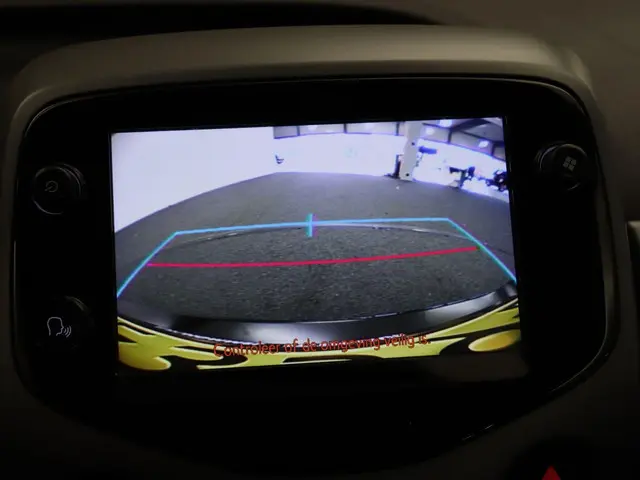 Toyota Aygo 1.0 VVT-i x-play 2019 Benzine 35