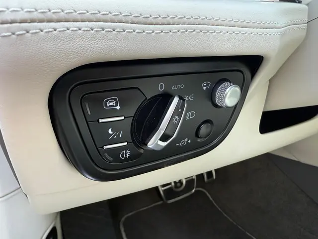 Bentley Bentayga 4.0 V8 2021 Benzine 24