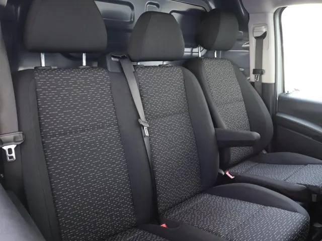 Mercedes-Benz eVito LANG 286km WLTP 2024 Elektrisch 13